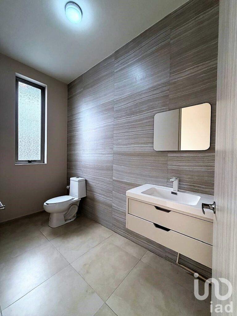 CASA EN VENTA CUMBRES DEL CIMATARIO