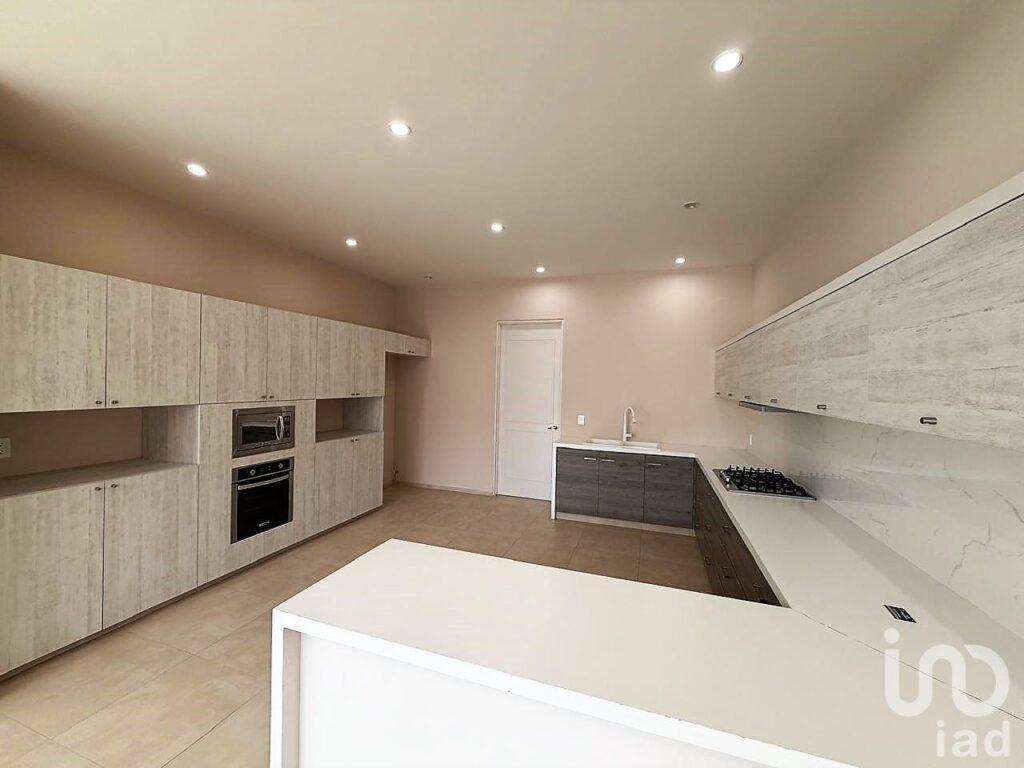 CASA EN VENTA CUMBRES DEL CIMATARIO