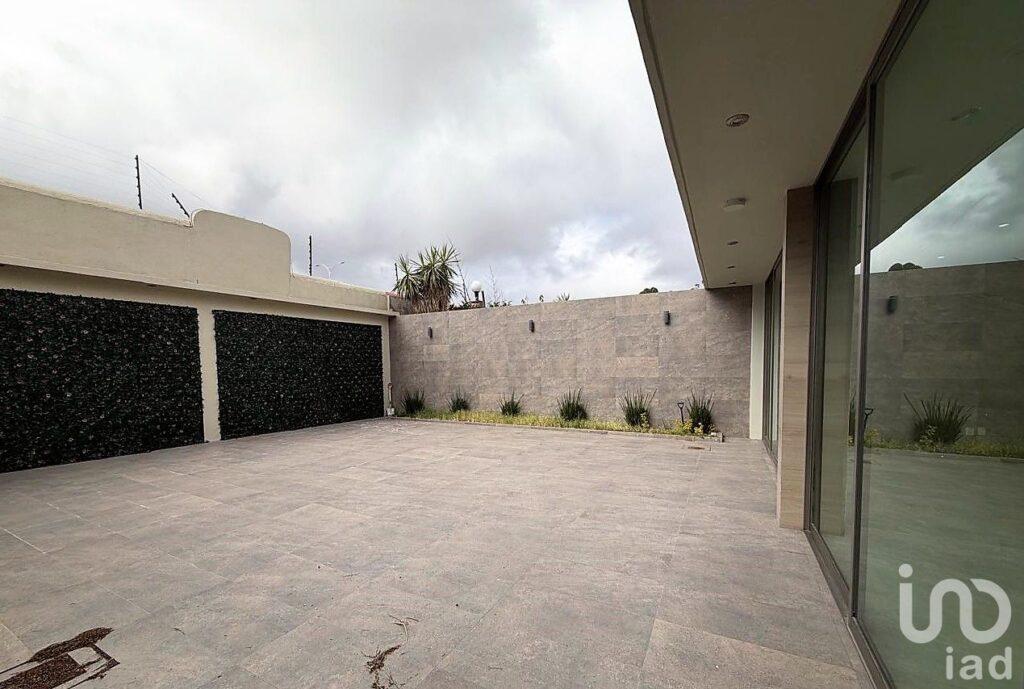 CASA EN VENTA CUMBRES DEL CIMATARIO