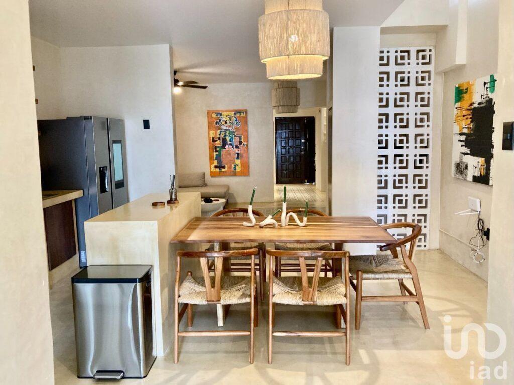 CASA AMUEBLADA Y EQUIPADA EN EL BARRIO DE SANTIAGO