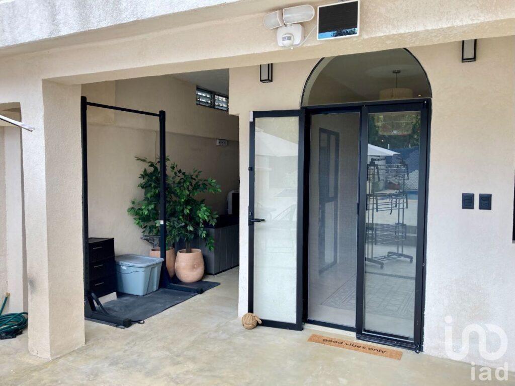 CASA AMUEBLADA Y EQUIPADA EN EL BARRIO DE SANTIAGO