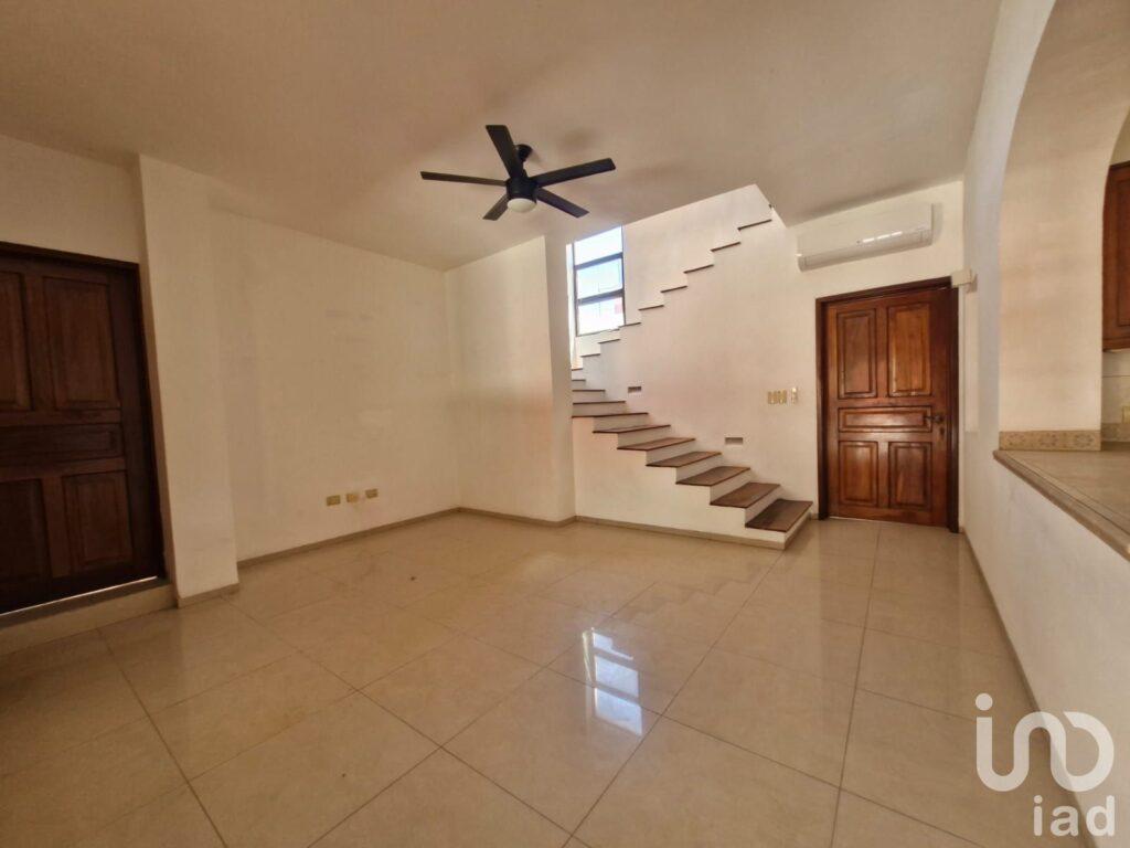 Casa en venta, Residencial Montebello, dentro de la ciudad de Mérida, Yucatán