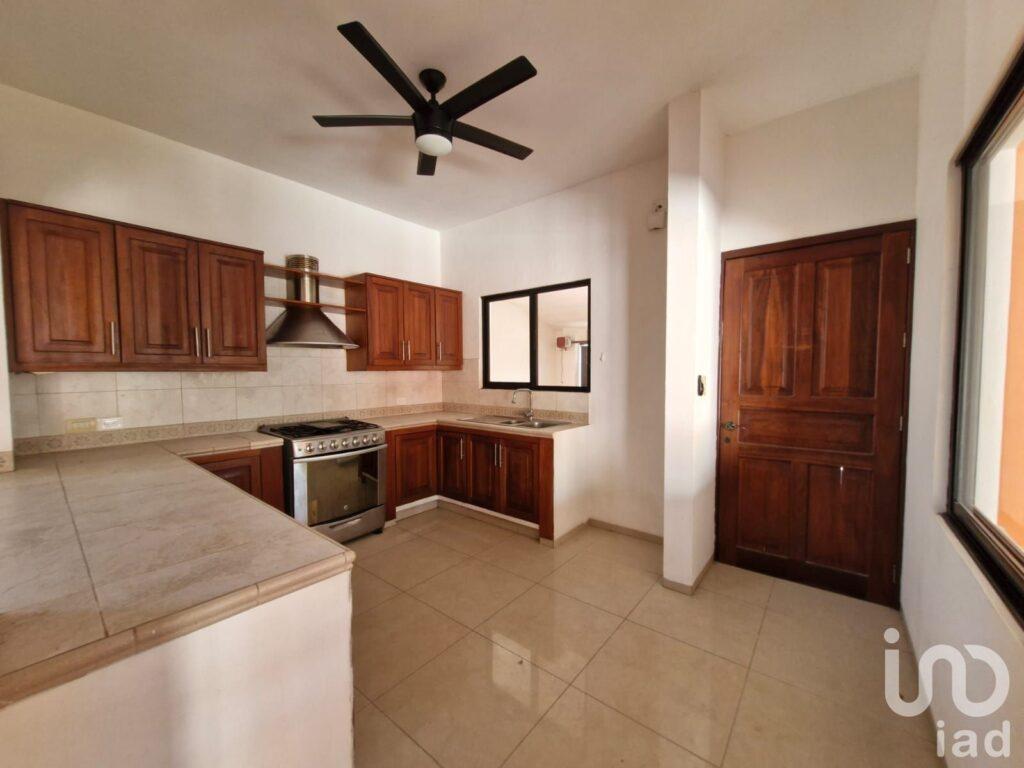 Casa en venta, Residencial Montebello, dentro de la ciudad de Mérida, Yucatán