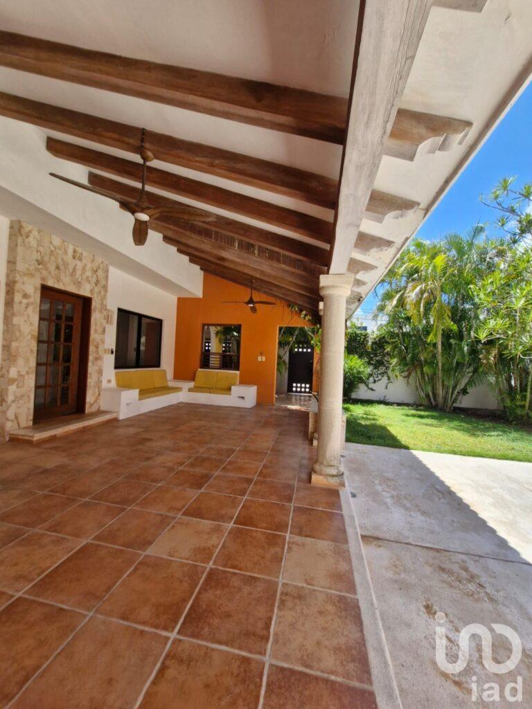 Casa en venta, Residencial Montebello, dentro de la ciudad de Mérida, Yucatán