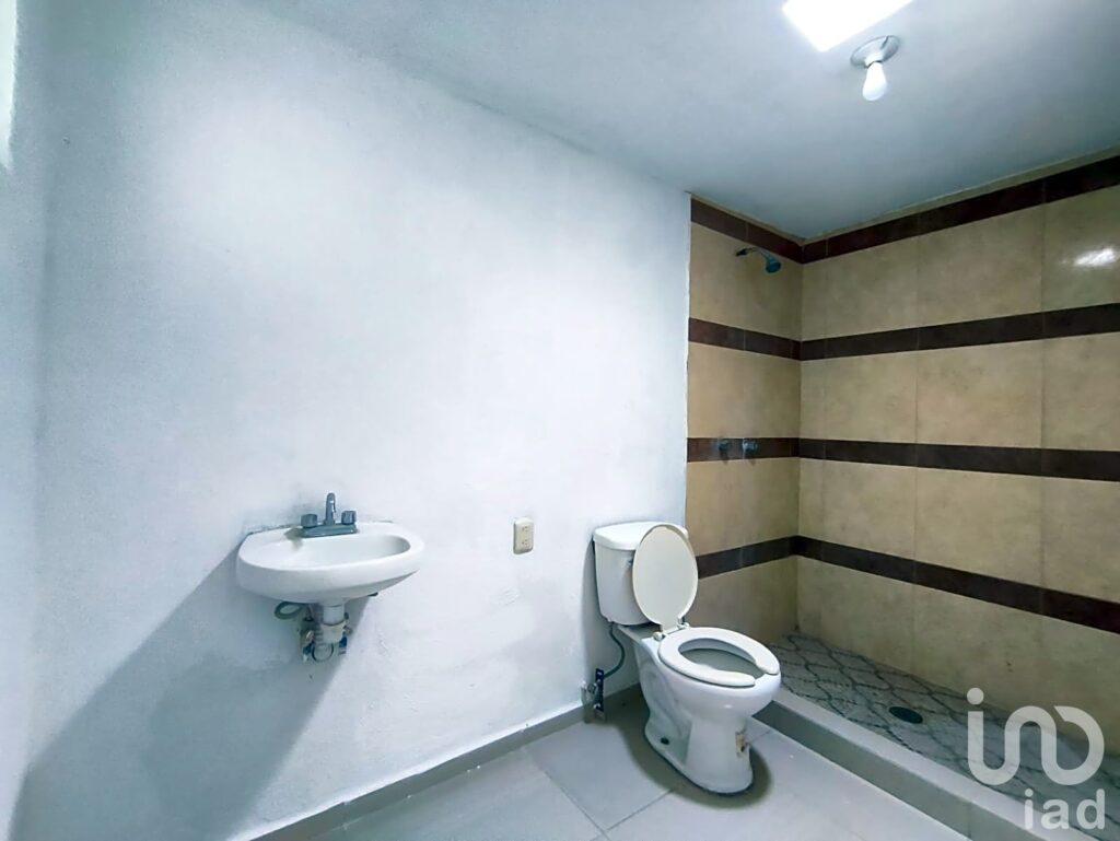 Casa en VENTA de 5 recamaras a unos metros de Carr Rio Verde