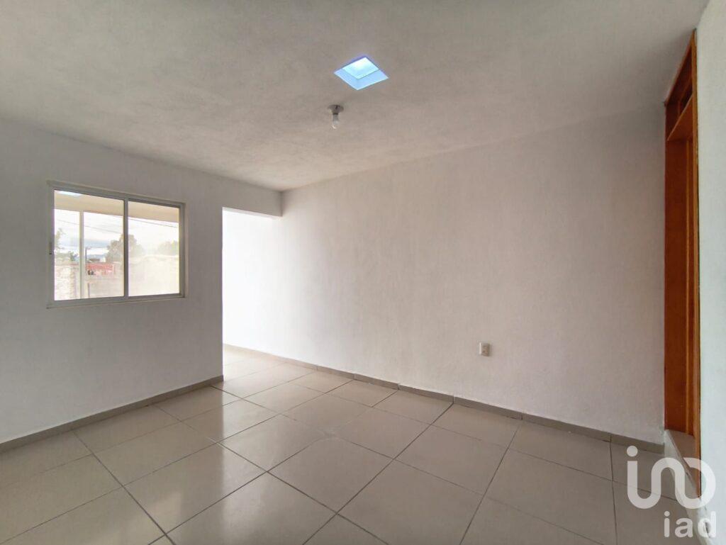 Casa en VENTA de 5 recamaras a unos metros de Carr Rio Verde