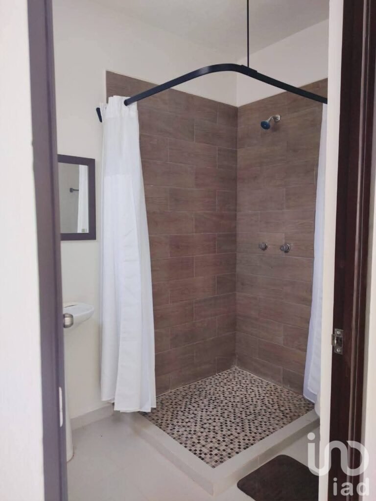 SE VENDEN CASAS NUEVAS POR ZONA PETROMEX POZA RICA, VER.