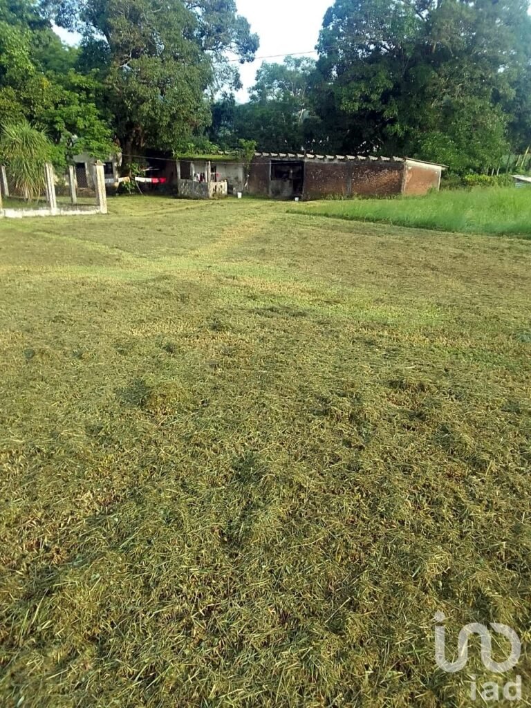 Se venden 14,000 M2 de terreno