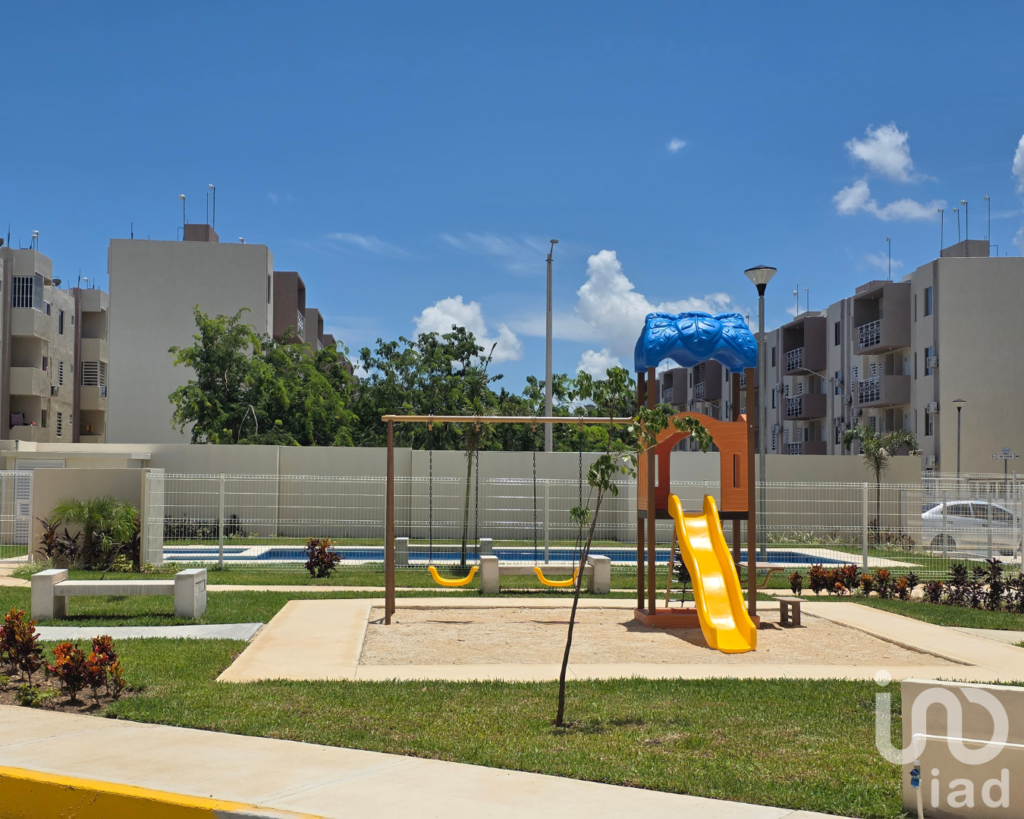 Departamento Nuevo en Venta en Cancún (Zona norte), con Alberca y Acceso controlado