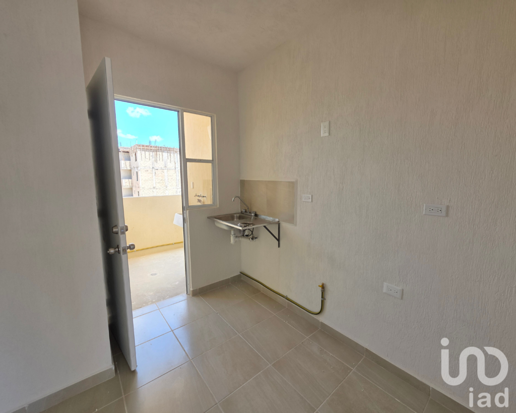 Departamento Nuevo en Venta en Cancún (Zona norte), con Alberca y Acceso controlado