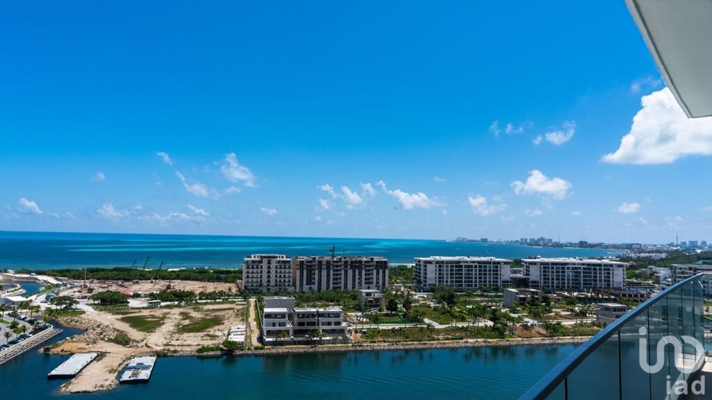 VENTA DE CONSUTORIO MEDICO EN PUERTO CANCUN CANCUN