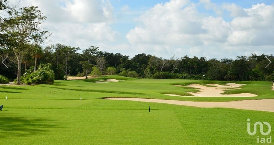 EN VENTA LOTE RESIDENCIAL CON EXTENSAS ÁREAS VERDES EN CANCUN QUINTANA ROO