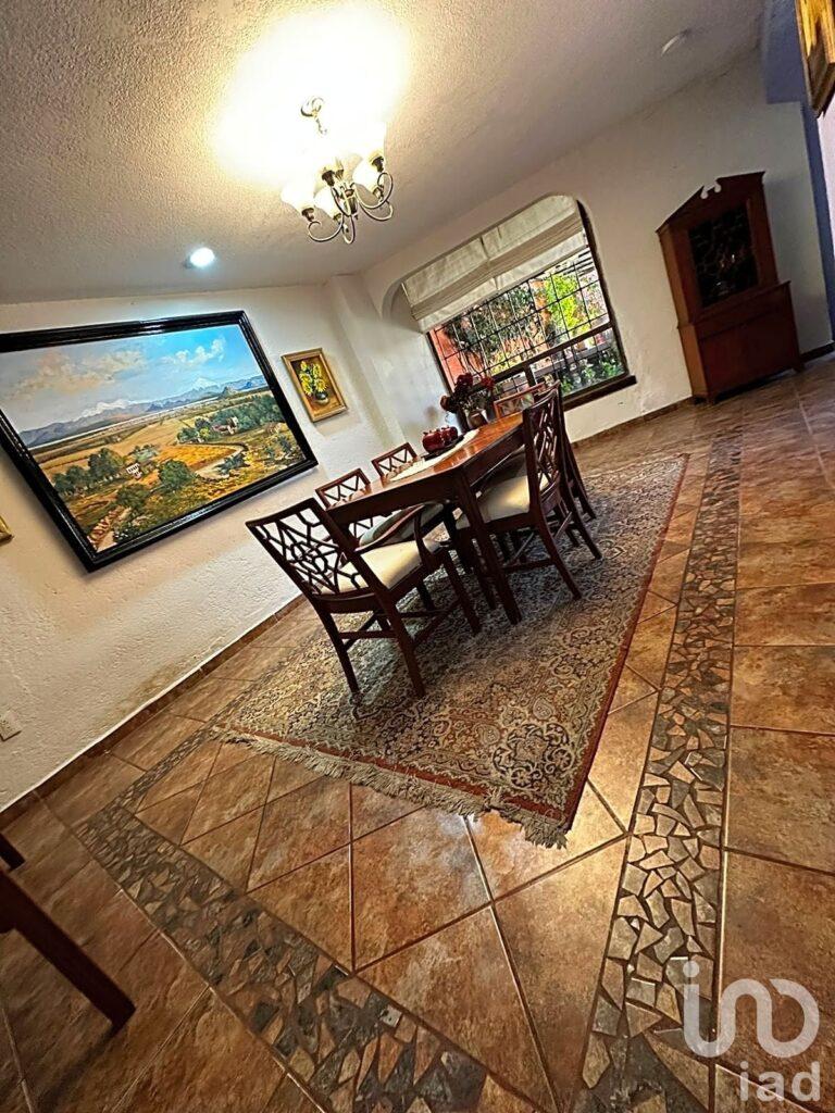 RESIDENCIA EN SANTA MARIA A 5 MIN DE BLV JUAN PABLO