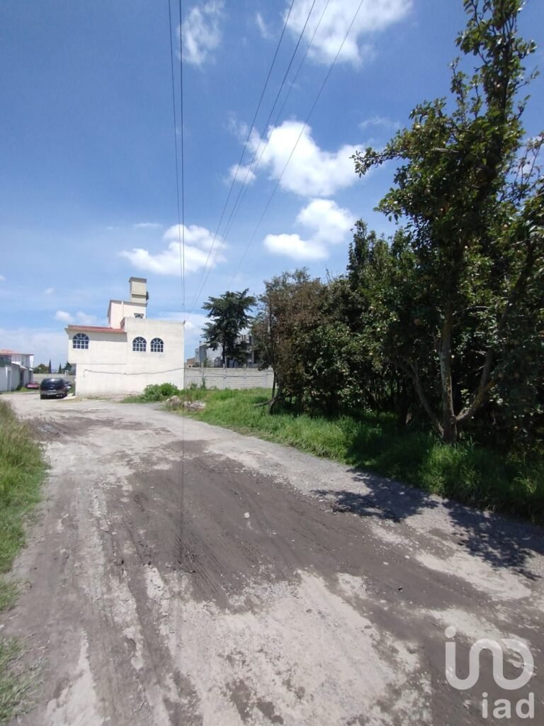 Terreno en venta en San Mateo Otzacatipan, Toluca, Estado de México