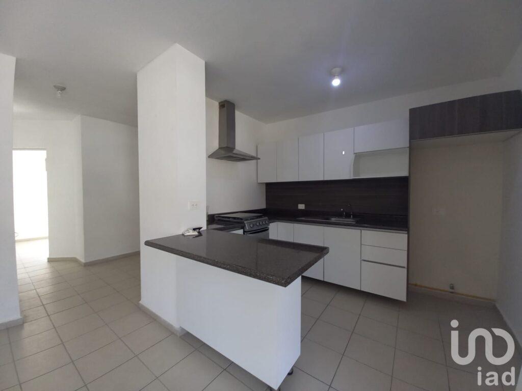 Departamento en venta en Viñedos Querétaro planta alta en esquina
