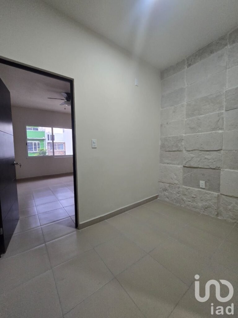 CASA EN VENTA EN CIVAC JIUTEPEC, MORELOS RESIÉN REMODELADA