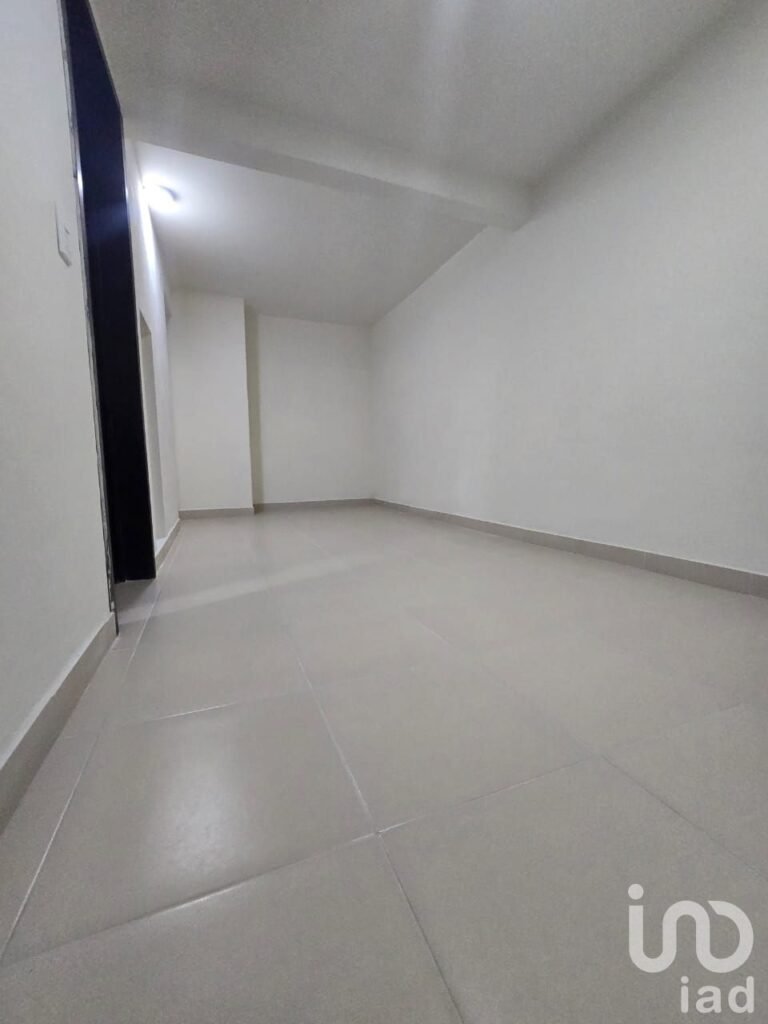 CASA EN VENTA EN CIVAC JIUTEPEC, MORELOS RESIÉN REMODELADA