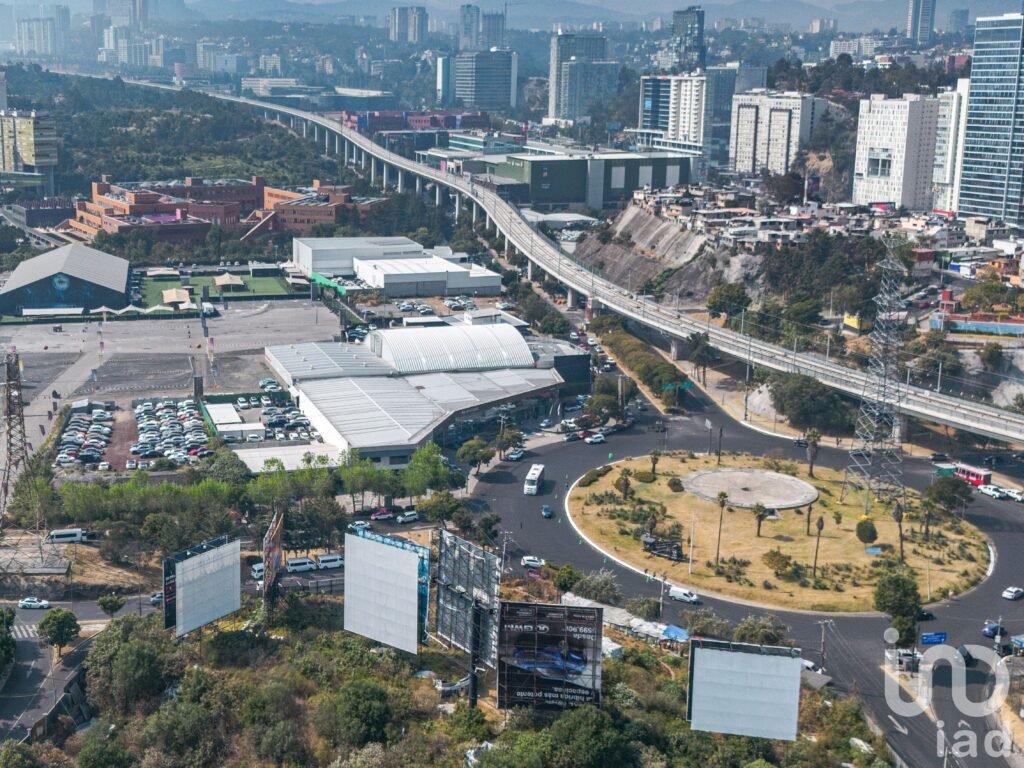 EN VENTA TERRENO UBICADO EN PROLONG. VASCO DE QUIROGA Y BARRIOS SIERRA, SANTA FE LA LOMA, CDMX