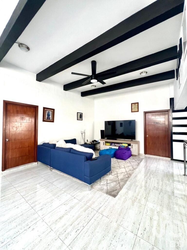 FRACCIONAMIENTO LAS FINCAS JIUTEPEC, MORELOS (CASA EN VENTA)
