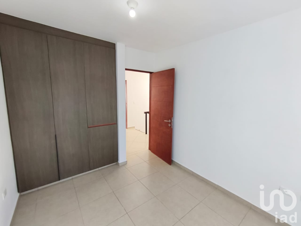 Venta de casa en Cto. canto Calabria,  col. Tres Cantos Residencial Querétaro, Querétaro
