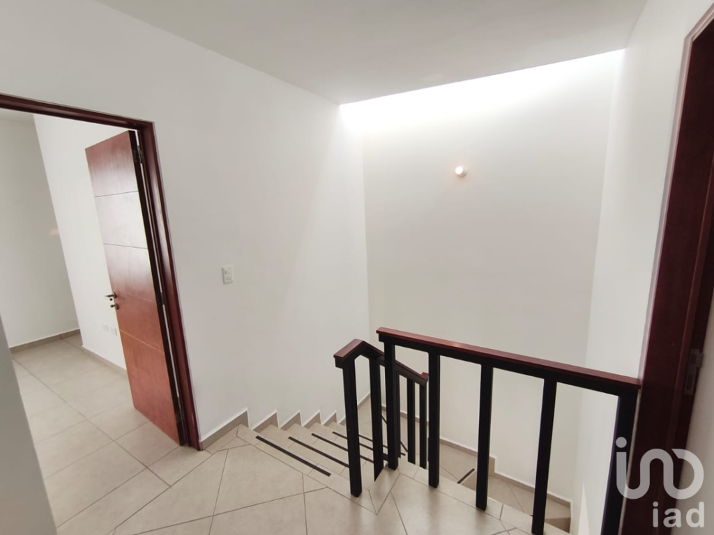 Venta de casa en Cto. canto Calabria,  col. Tres Cantos Residencial Querétaro, Querétaro