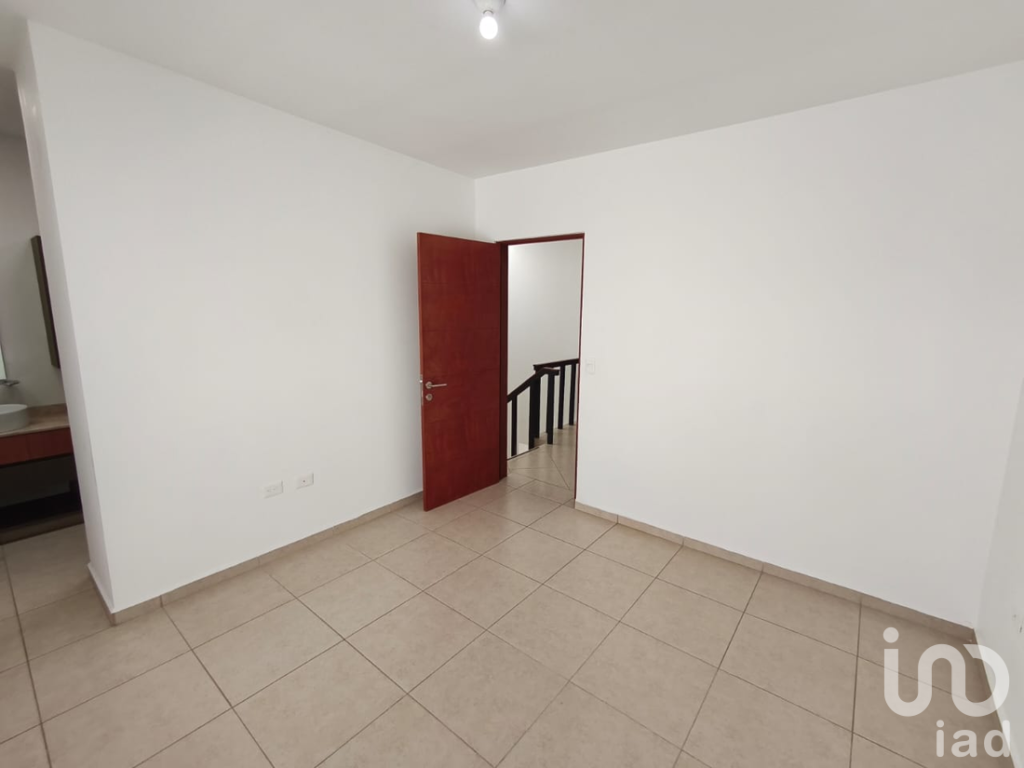 Venta de casa en Cto. canto Calabria,  col. Tres Cantos Residencial Querétaro, Querétaro