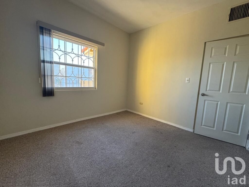 CASA DE TRES HABITACIONES EN ZONA LA SARZANA CD JUAREZ