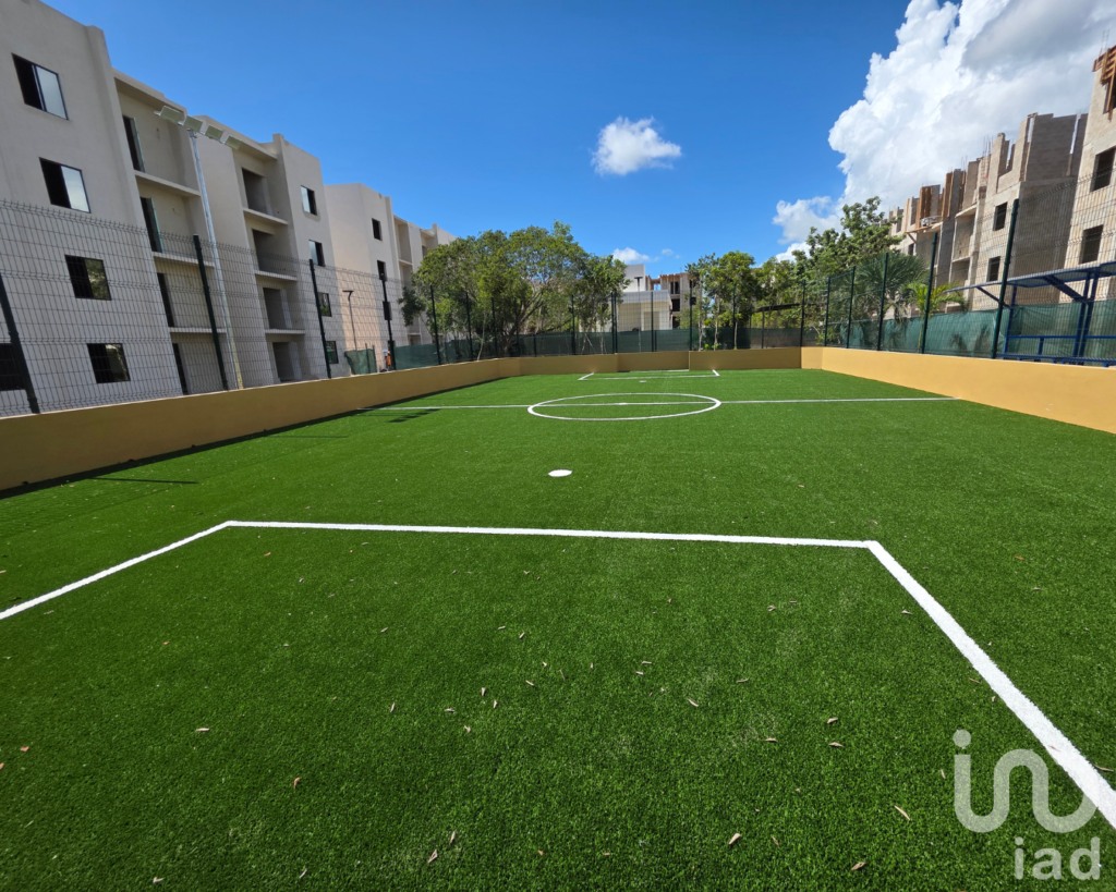 Departamento Nuevo en Venta en Cancún, sobre Av. Huayacán con Amenidades Exclusivas, 2 Recámaras