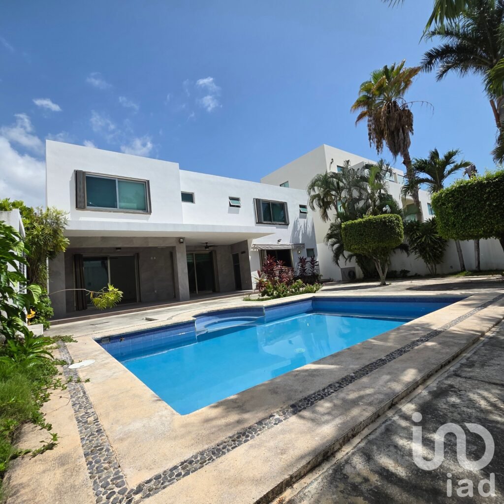 Casa en Venta en Villa Magna, Desarrollo Premium y Exclusivo, 4 Recámaras