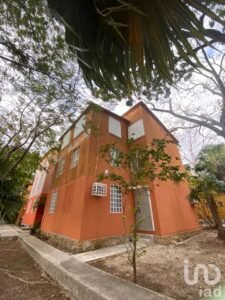 Departamento en Venta en Cancún, Planta Baja, Supermanzana 32 (Zona Céntrica y Tranquila) Departamento en Venta en Cancún, Planta Baja, Supermanzana 32 (Zona Céntrica y Tranquila)