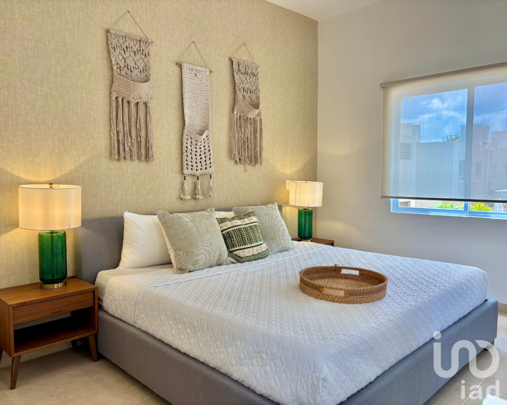 Casa Nueva en Venta en Cancún (Polígono Sur), 150 m2 Construcción, 3 Recámaras, con Amenidades