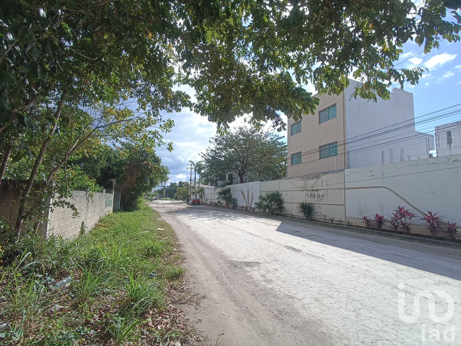 Terreno en Renta en Cancún, con uso de suelo mixto sobre Av. Fonatur