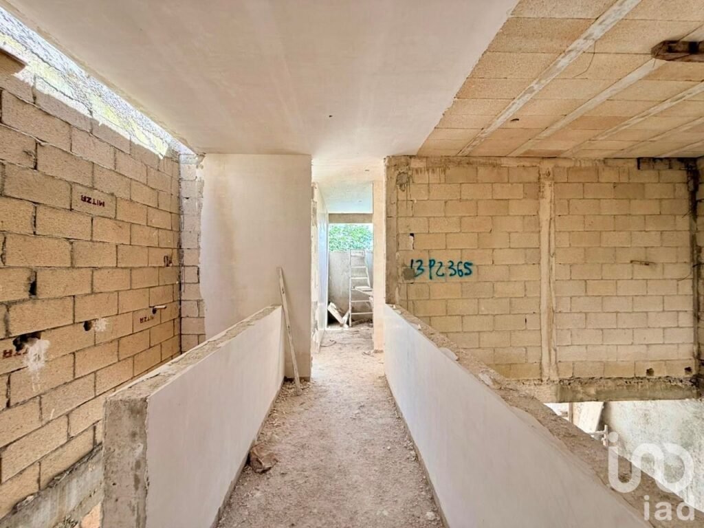 CASA EN VENTA FRENTE AL LAGO RESIDENCIAL ALTOZANO MERIDA YUCATAN