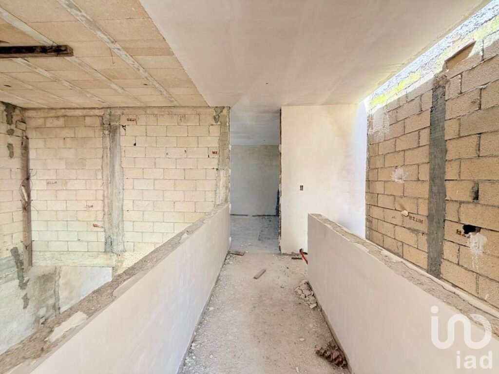 CASA EN VENTA FRENTE AL LAGO RESIDENCIAL ALTOZANO MERIDA YUCATAN