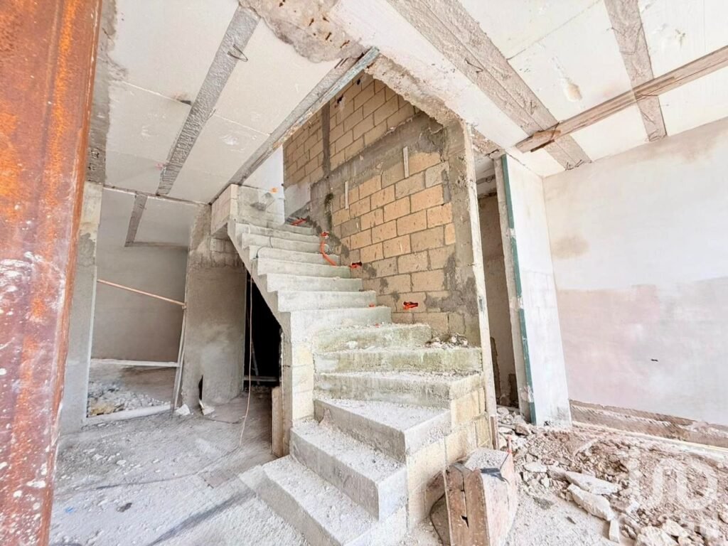 CASA EN VENTA FRENTE AL LAGO RESIDENCIAL ALTOZANO MERIDA YUCATAN