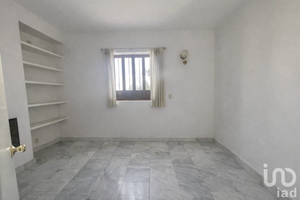 CASA EN VENTA PROPIA PARA HOTEL BOUTIQUE EN EL CENTRO DE CUERNAVACA.