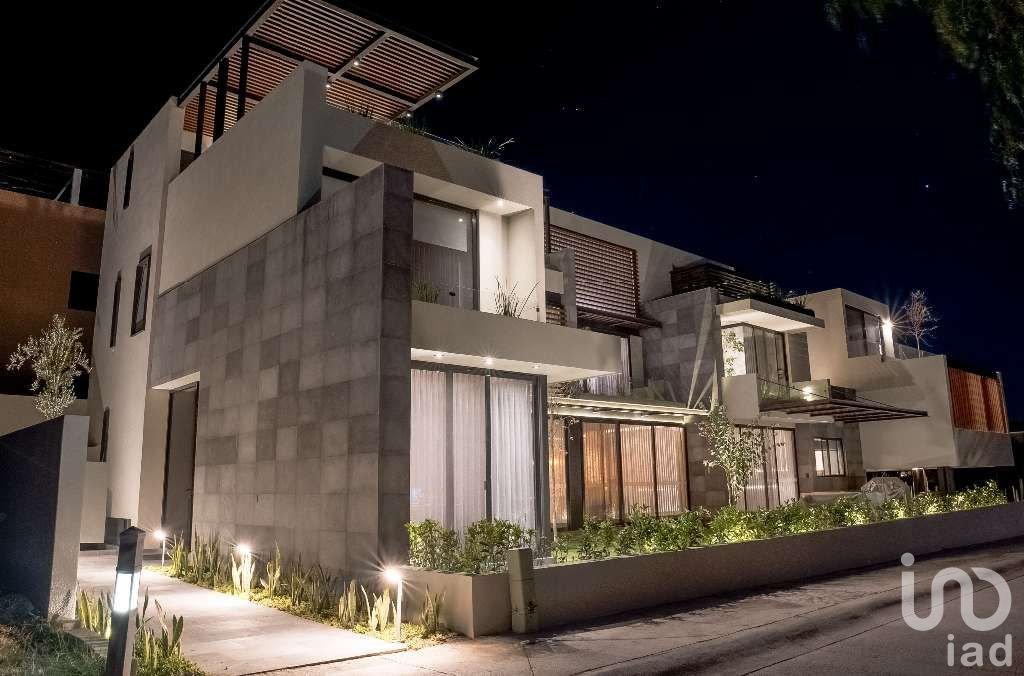 Casa en venta San Miguel de Allende en “Club de Golf Ventanas”