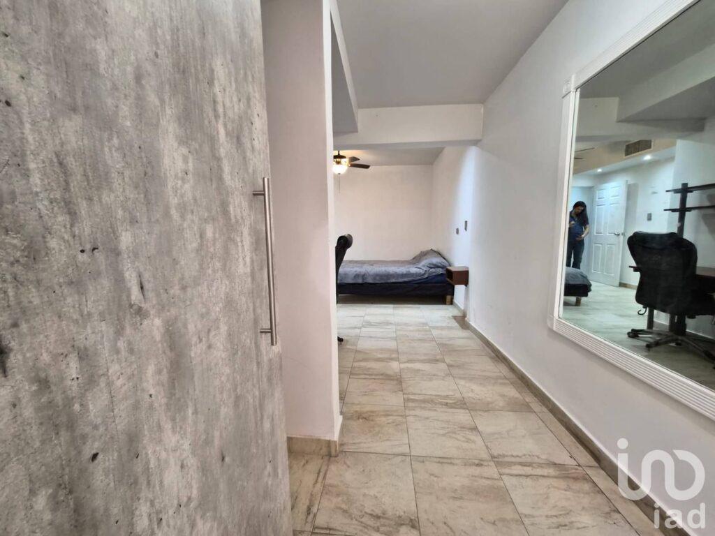 Departamento Amueblado en Renta con Serv. Zona Norte a 2 minutos de Teresiano