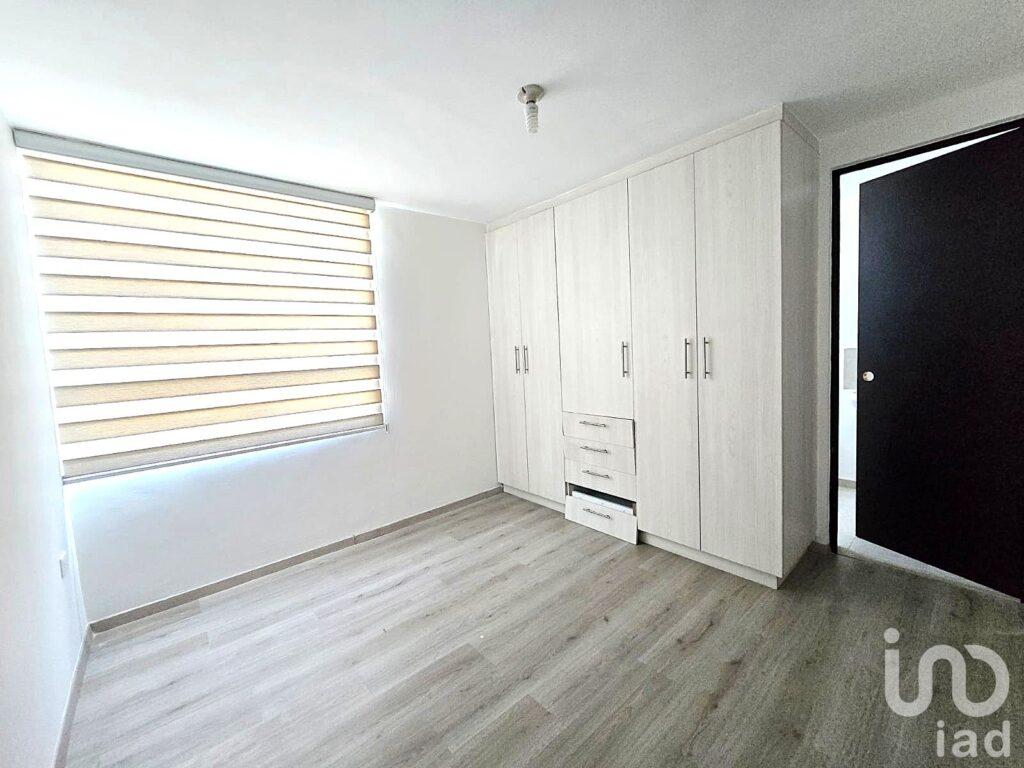 CASA EN VENTA CON HABITACION EN PLANTA BAJA, ZONA VOLKSWAGEN, CUAUTLANCINGO