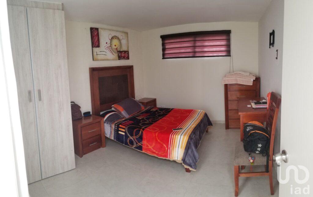 Casa en Venta, hab.  extras, para rentar, en  Fraccionamiento Bianco, Zibata, El Marques, Queretaro