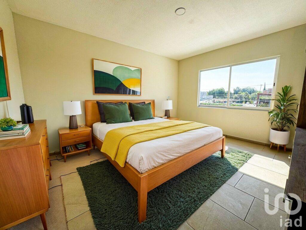 Venta de Casa en Fraccionamiento Privado, Céntrico, San Juan del Rio, Queretaro