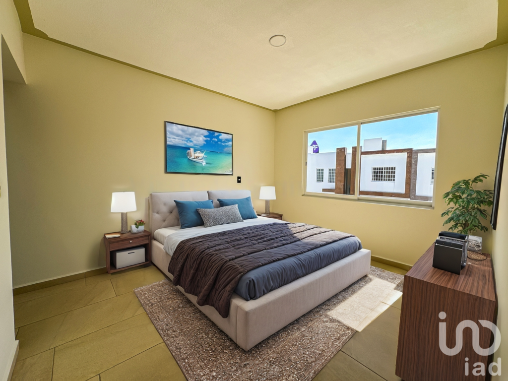 Venta de Casa en Fraccionamiento Privado, Céntrico, San Juan del Rio, Queretaro