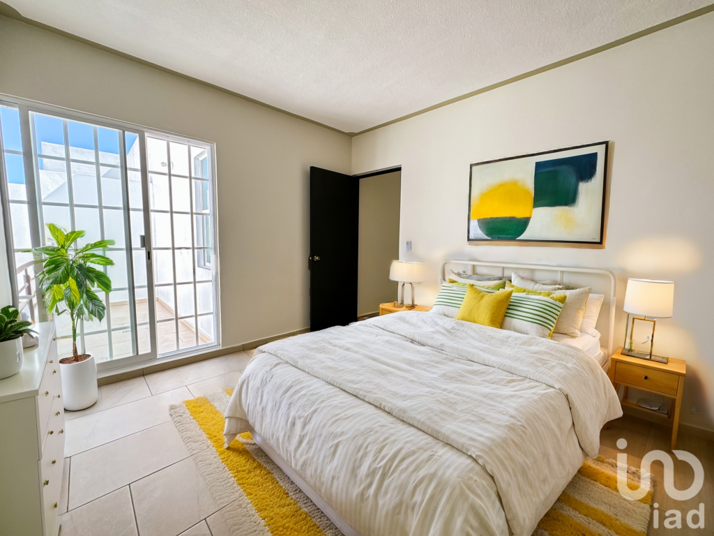 Venta de Casa en Fraccionamiento Privado, Céntrico, San Juan del Rio, Queretaro