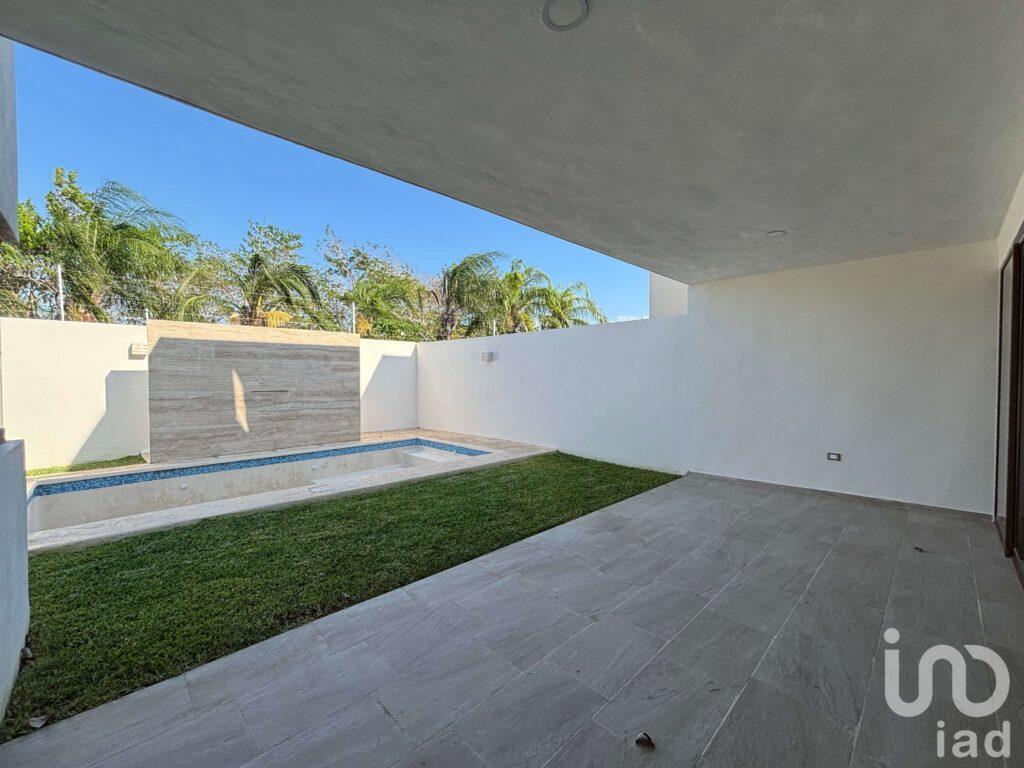 CASA EN VENTA EN RESIDENCIAL PARQUE NATURA MERIDA YUCATAN