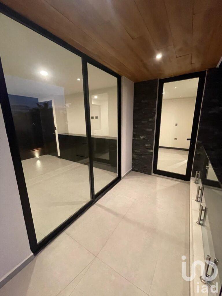 Casa En Venta En Zona Morillotla, Dentro de Fraccionamiento