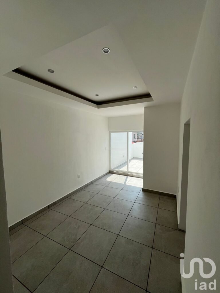 VENTA DE CASA EN VISTA HERMOSA CUERNAVACA IDEAL PARA RESIDENCIA, SPA O CLINICA DE BELLEZA.