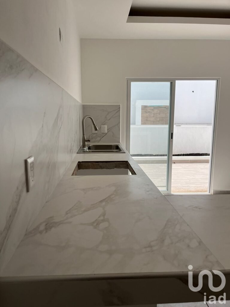 VENTA DE CASA EN VISTA HERMOSA CUERNAVACA IDEAL PARA RESIDENCIA, SPA O CLINICA DE BELLEZA.