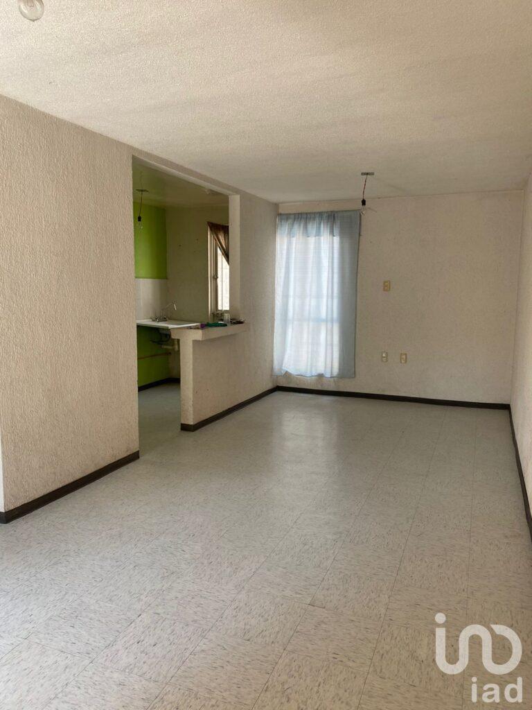 CASA EN VENTA EN FRACCIONAMIENTO VALLE LOS NARANJOS, CELAYA