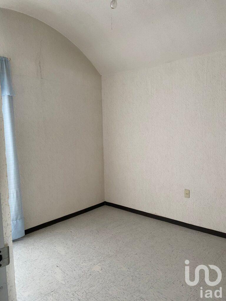 CASA EN VENTA EN FRACCIONAMIENTO VALLE LOS NARANJOS, CELAYA