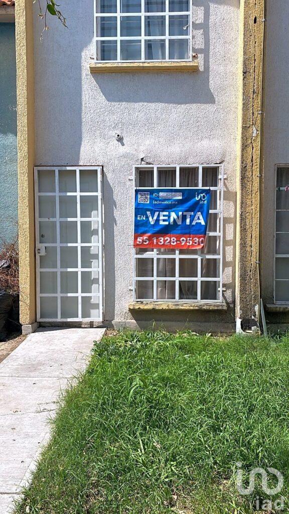 CASA EN VENTA EN FRACCIONAMIENTO VALLE LOS NARANJOS, CELAYA